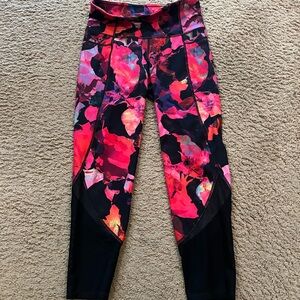 Athleta yoga pants. Size XS. New